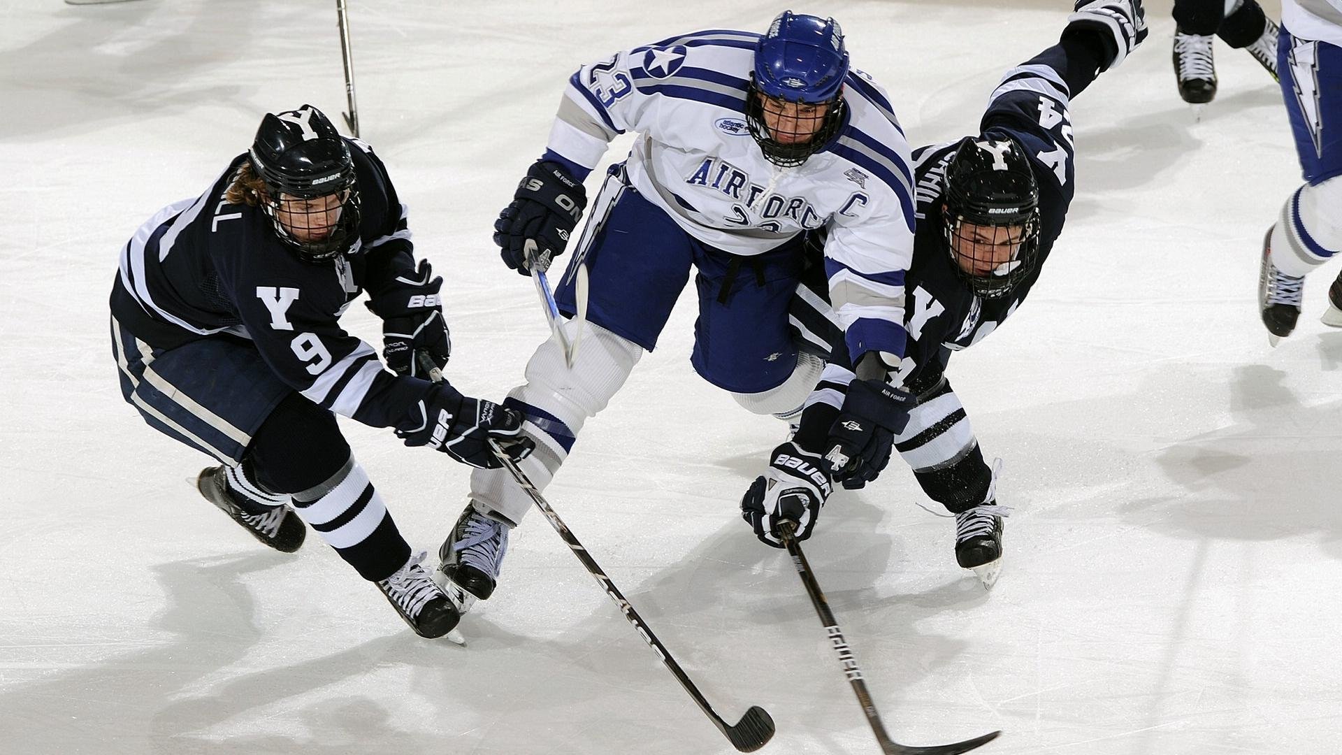 _夜幕城市骑行：灯火中的速度狂欢_，骑行夜景